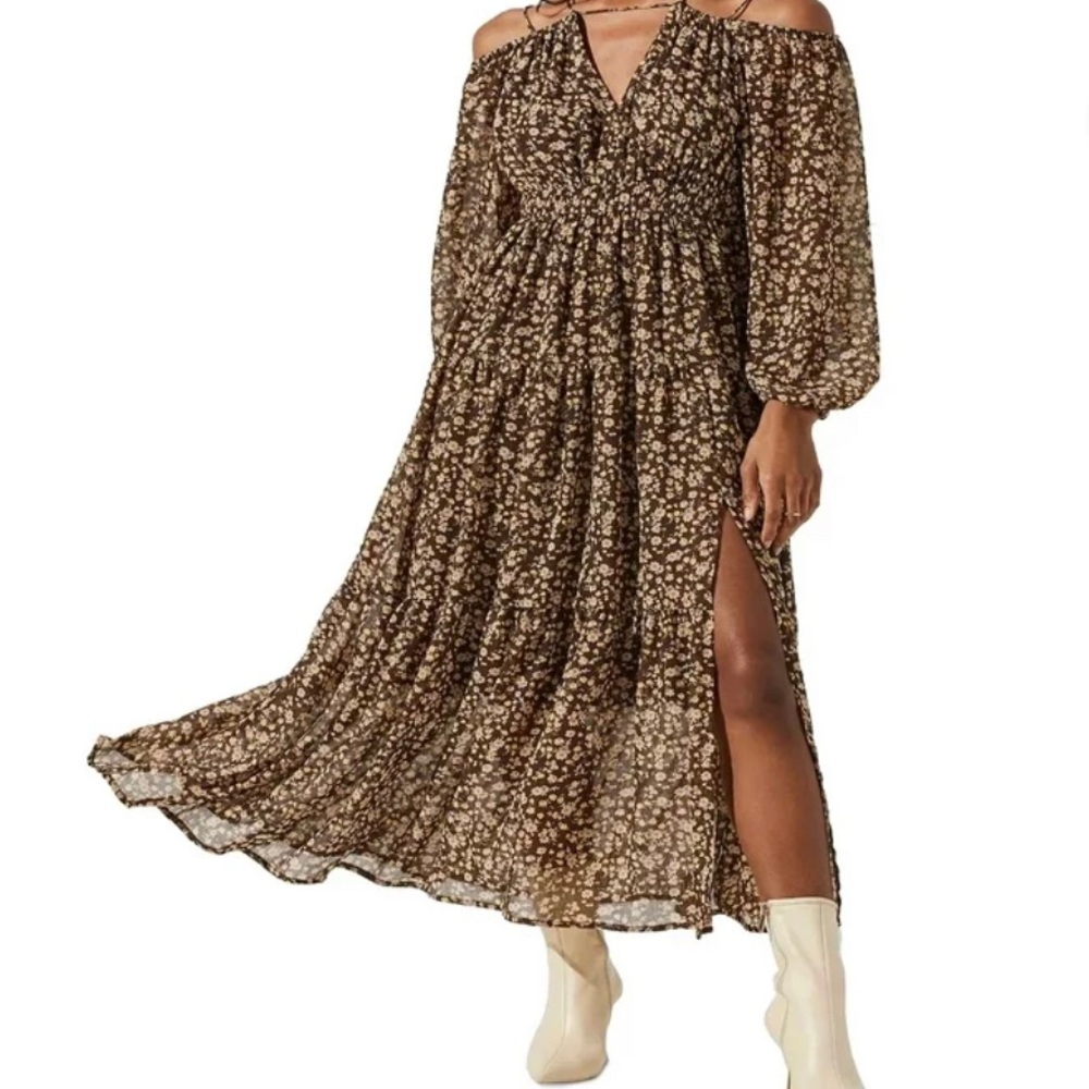 $158 ASTR The Label Ciri Floral Cold Shoulder Midi Dress Brown Slit size: Medium